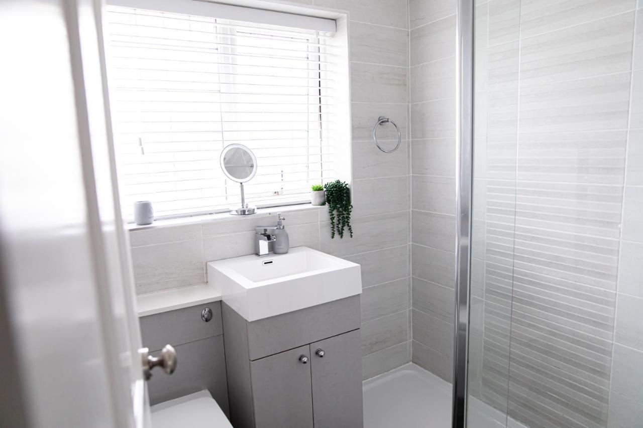 Inviting 3-Bed House In Manchester Ngoại thất bức ảnh