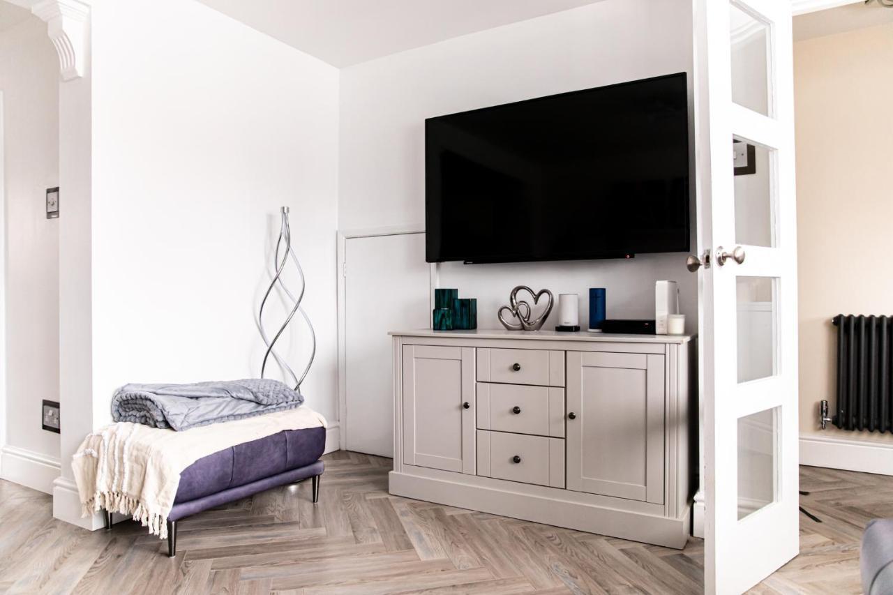 Inviting 3-Bed House In Manchester Ngoại thất bức ảnh