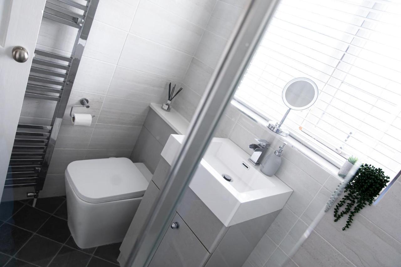 Inviting 3-Bed House In Manchester Ngoại thất bức ảnh
